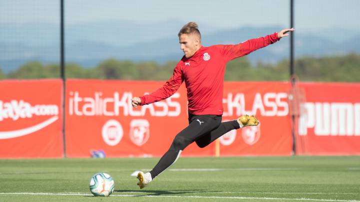 El Girona viajará en chárter el domingo a Oviedo