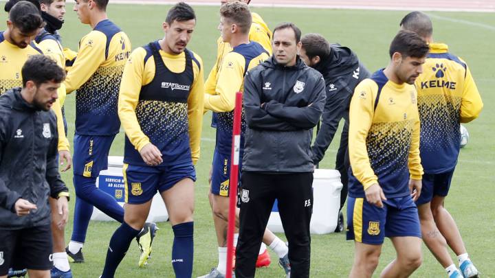 La plantilla del Alcorcón, durante un entrenamiento.
