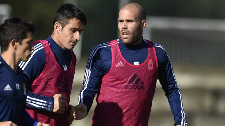 Ortuño, durante un entrenamiento del Real Oviedo.