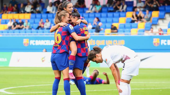 Jugadoras del Barça ante el Logroño.
