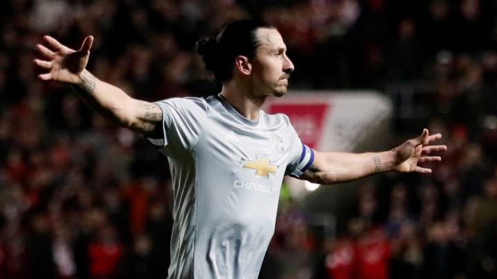 Zlatan Ibrahimovic durante un Bristol City-Manchester United en 2017.
