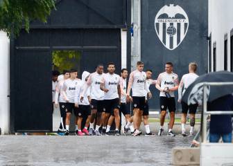 Rodrigo trabaja con los titulares y apunta a Lille; Guedes, no