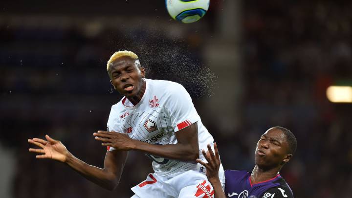 Osimhen lidera a un Lille fuerte en su estadio, pero débil fuera