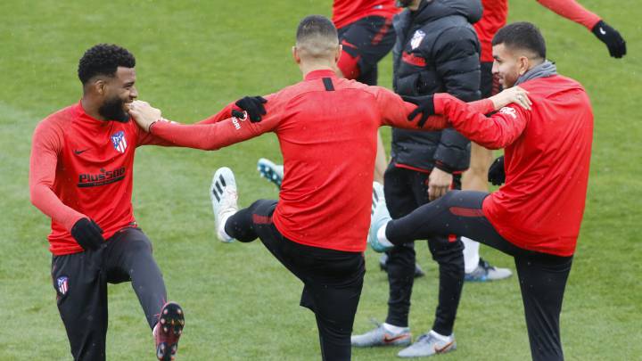Casting de sustitutos para João Félix: Correa y Vitolo.