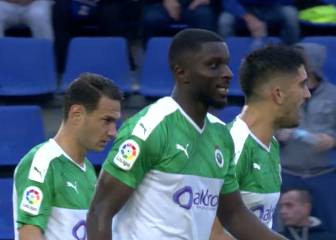 El Racing remonta un 3-1 ante un Tenerife que sufre en casa