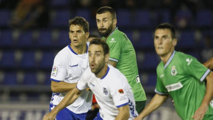El Tenerife cae en descenso un año después