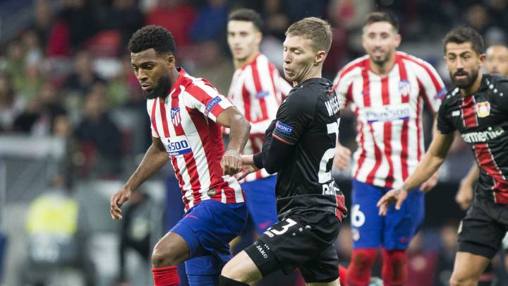 Lemar contra el Bayer Leverkusen.