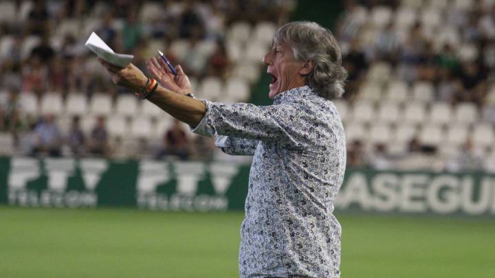 El Córdoba y Enrique Martín rompen su relación