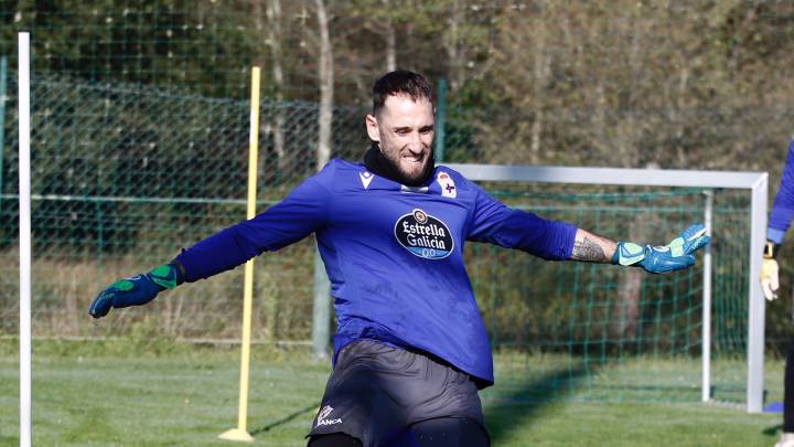 Dani Giménez en un entrenamiento con el Deportivo en Abegondo