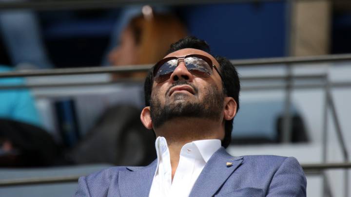 Sigue la criba en el Málaga: Al Thani también despide a Jofre