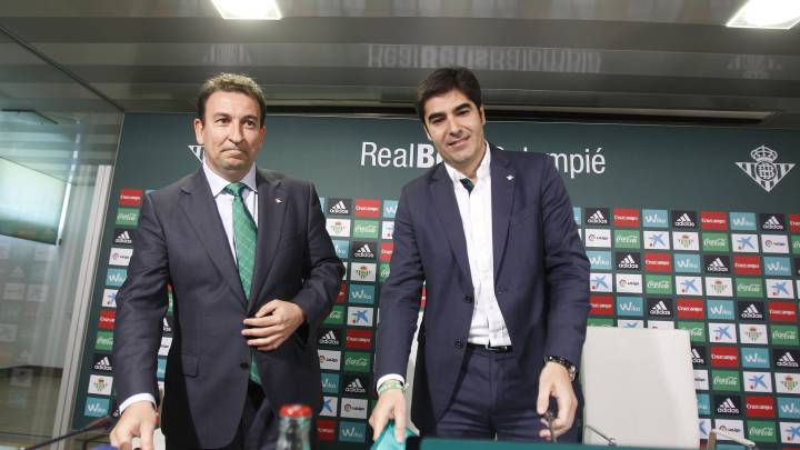 El presidente del Betis Ángel Haro valoró la situación del técnico Rubi, una hipotética vuelta de Quique Setién, la marcha de Serra Ferrer y López Catalán.