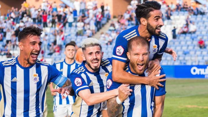 El Recre celebra un gol de esta temporada.