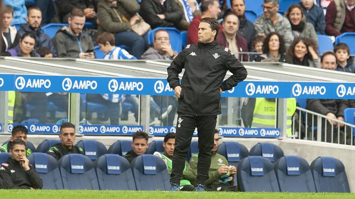 El técnico del Betis Rubi tiene un match-ball en Los Cármenes de Granada, igual que Quique Setién se la jugaba en La Rosaleda hace menos de dos temporadas.