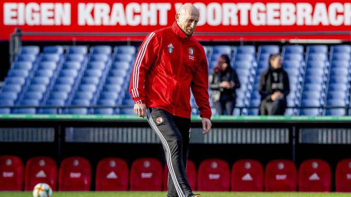 Jaap Stam dimite como entrenador del Feyenoord
