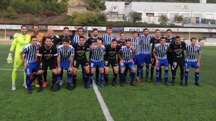 Izarra y Tudelano, en un partido de su grupo de Segunda División B.