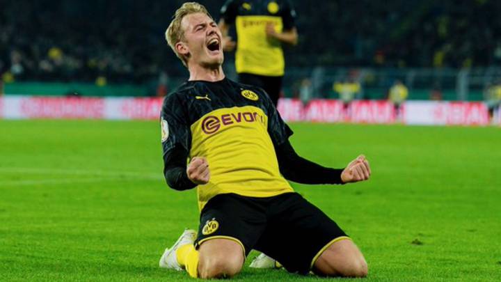 Brandt celebra un gol con el Borussia Dortmund