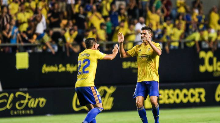 El Cádiz renueva a Garrido hasta 2023