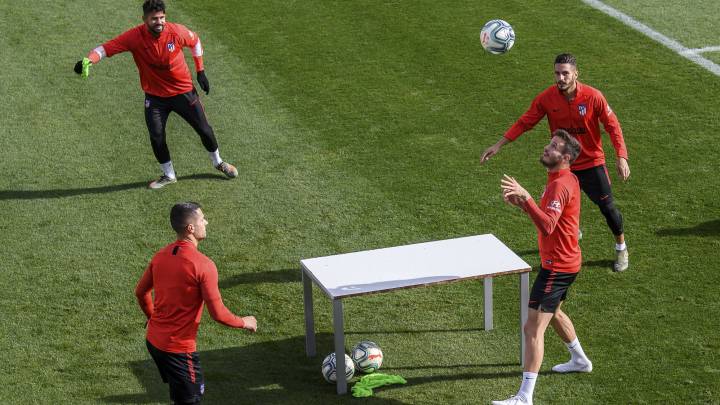 Costa, Vitolo, Saúl y Koke en la sesión del Atlético ayer.