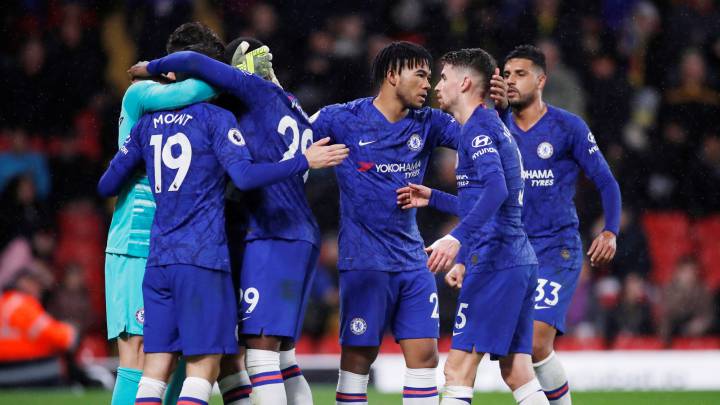Abraham y Pulisic hacen olvidar al Chelsea las penas de la Copa de la Liga