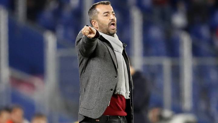 Martínez: "Me gusta todo de la Real, es el equipo que más me ha
impactado"