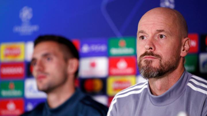 Ten Hag en rueda de prensa.