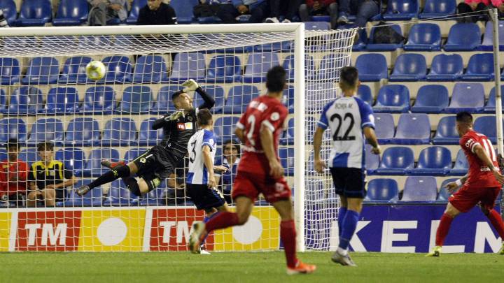 El Lleida frena al Hércules y Falcón evita la derrota