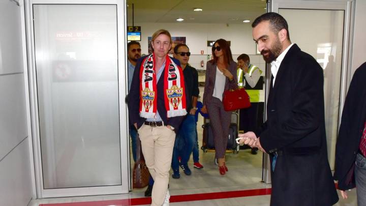 Guti, "contento" e "ilusionado" por su nueva etapa en Almería