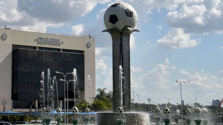 A lo largo de la jornada se barajaron múltiples sedes para albergar la final de la Copa Libertadores y finalmente se eligió la capital peruana.