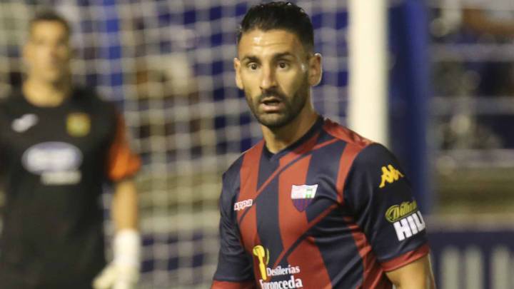 Kike Márquez: "Llega el momento de mirarnos el ombligo"