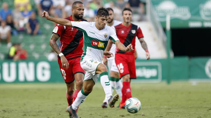 Óscar Gil, en el partido ante el Rayo Vallecano.