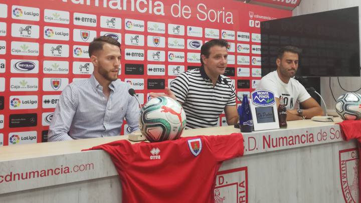 Calero, en su presentación como jugador del Numancia.