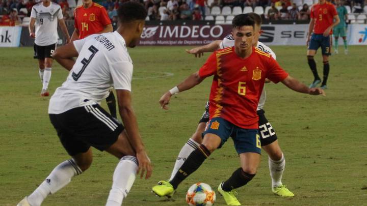 Manu García, en un partido de la Selección española Sub-21.