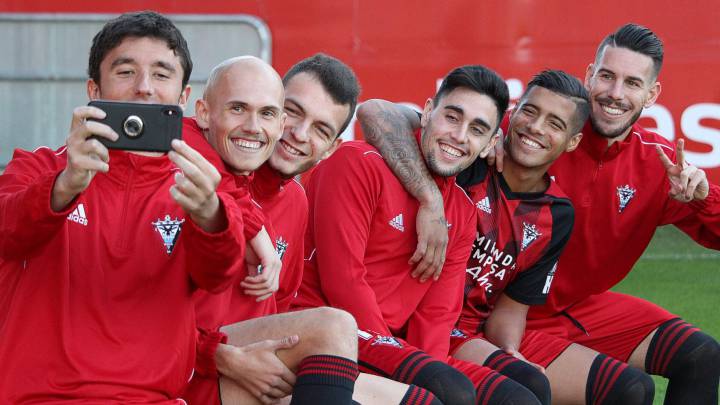 Pese a la última derrota, los jugadores del Mirandés afrontan con optimismo y cautela el duelo ante el Extremadura.