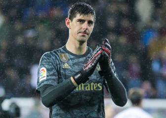 Courtois nears Navas record but Casillas a long way off