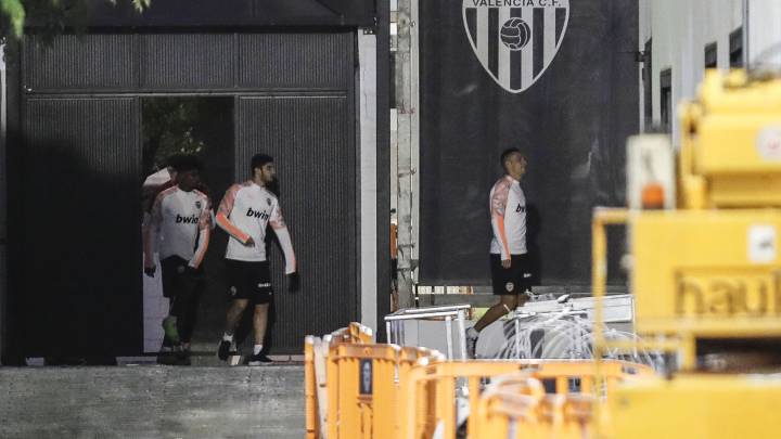 Guedes, la semana pasada, en zapatillas.