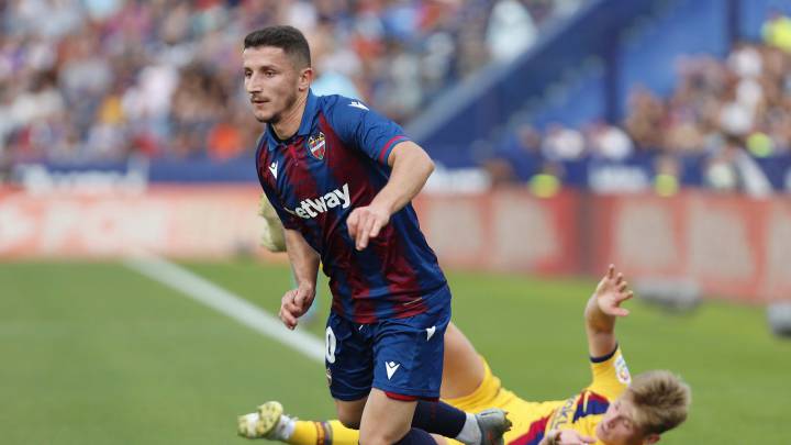 Bardhi y Vukcevic, únicos citados por sus selecciones en el Levante