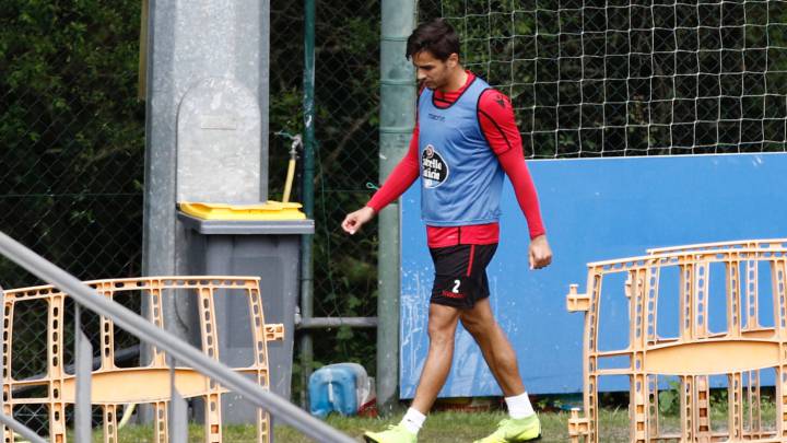 David Simón, durante en entrenamiento con el Deportivo de la Coruña.