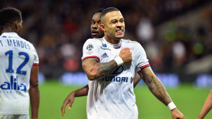 El Tottenham prepara una oferta por Memphis Depay