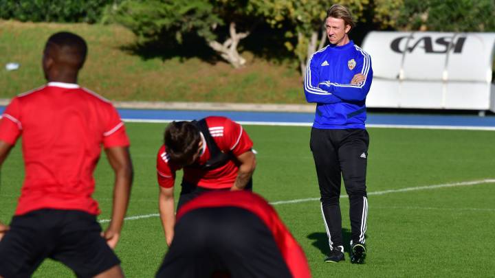 Guti durante su primer entrenamiento como nuevo técnico de la UD Almería.