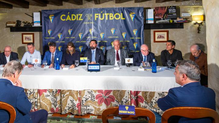El Cádiz celebró una tertulia con motivo de la visita de la Selección