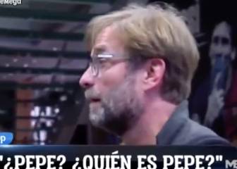 Klopp does a runner from Guardiola