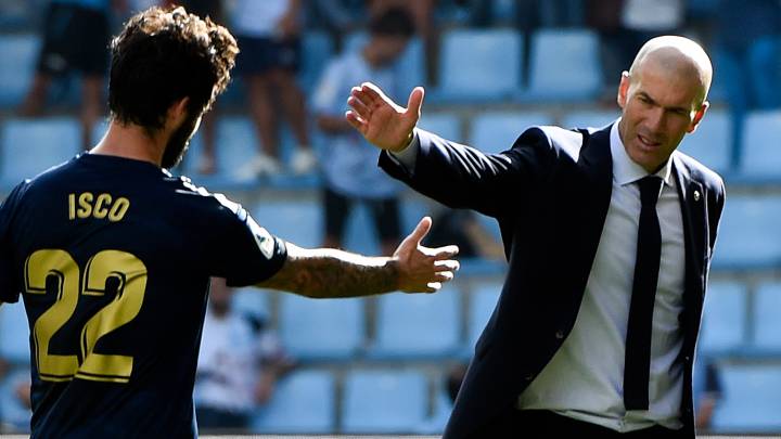 Isco y Zidane, ante el Celta.