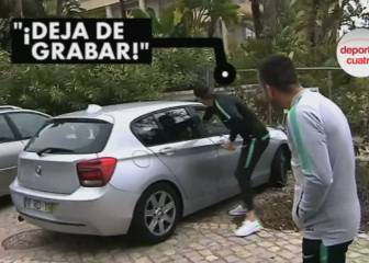 Cristiano intenta 'robar' el móvil a pareja que lo grababa