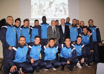 Del Bosque apadrina la vuelta de la centenaria AD Ferroviaria