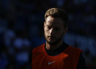 Barcelona turn down Premier League offer for Rakitic