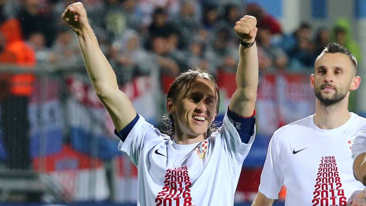 Luka Modric celebra la clasificación de Croacia para la Eurocopa 2020.