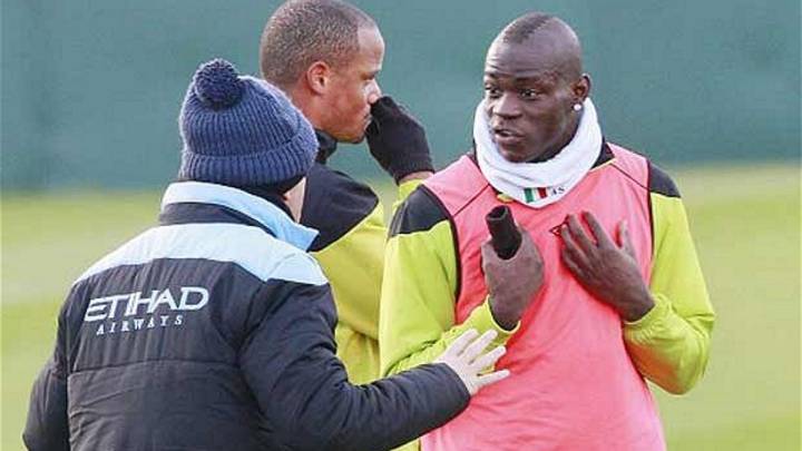 "Donamos una Navidad más de 120.000 € de multas de Balotelli"