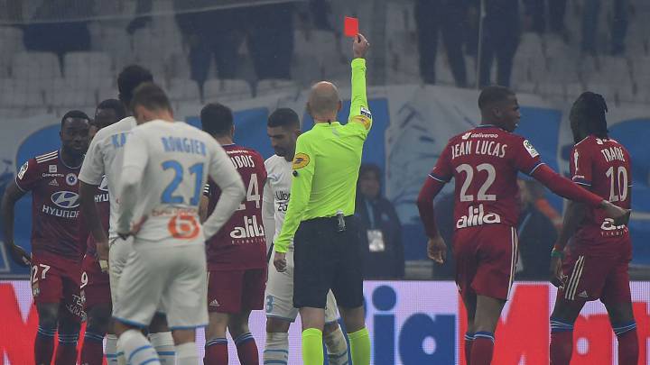 Dos partidos de suspensión para Álvaro González
