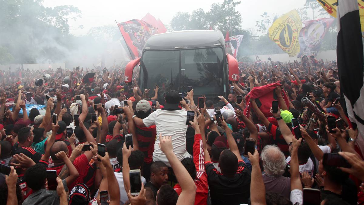 Locura en Río de Janeiro para despedir al Flamengo