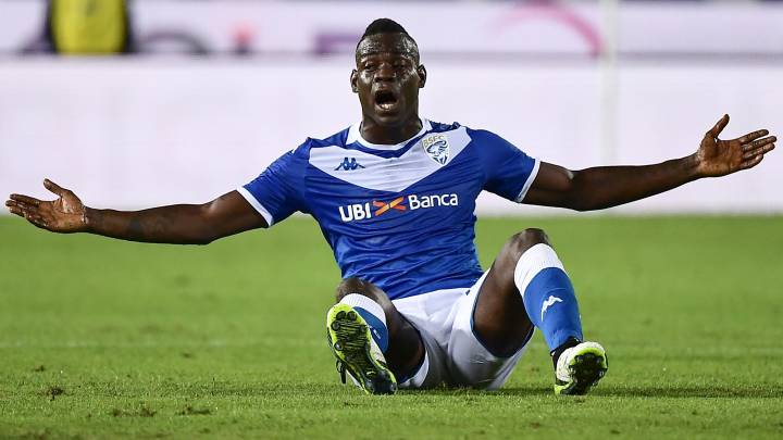 Suspenden la sanción al Verona por los cánticos a Balotelli